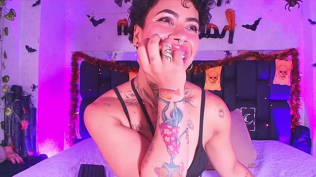 canela oss online show from October 25, 12:04 pm