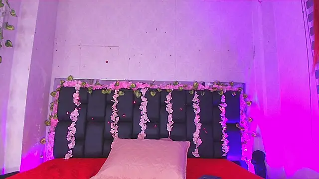 canela oss online show from October 7, 12:06 pm