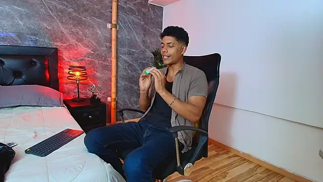 wagz online show from December 5, 12:15 pm