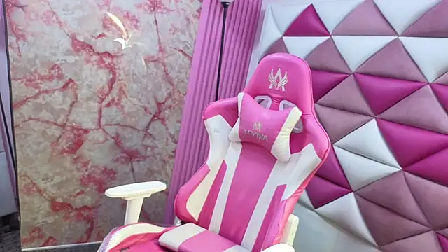 MelanyCarter18 online show from March 7, 2:11 pm