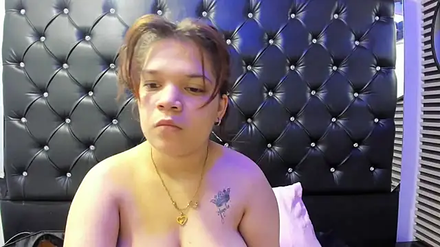 MelanyCarter18 online show from December 17, 1:49 pm