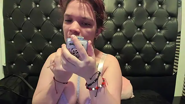 MelanyCarter18 online show from October 23, 1:10 pm