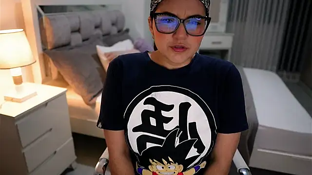 Camilaa bueno online show from October 12, 3:30 am