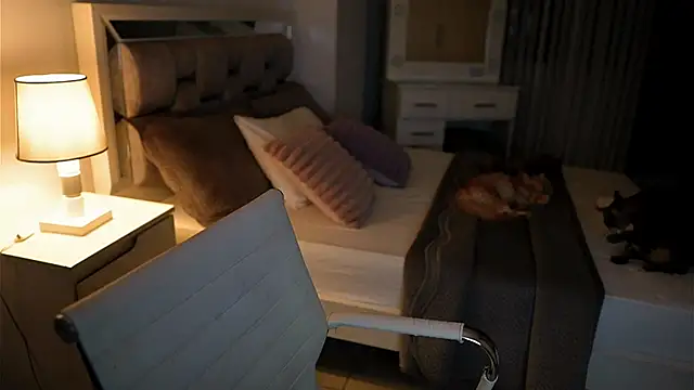 Camilaa bueno online show from November 18, 11:37 pm