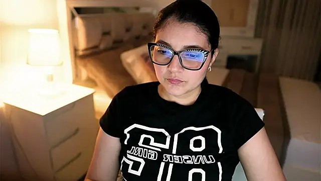 Camilaa bueno online show from October 19, 11:51 pm