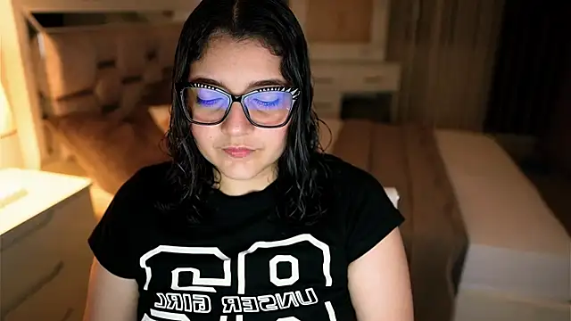 Camilaa bueno online show from November 5, 12:25 am