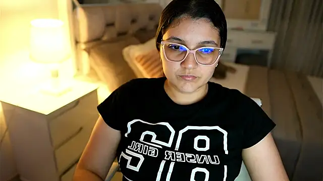 Camilaa bueno online show from November 26, 2:44 am