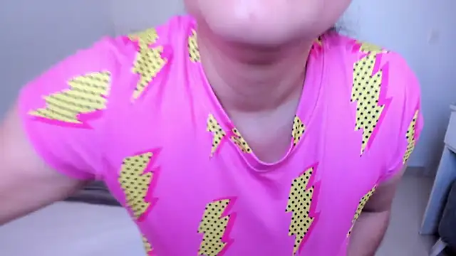 Camilaa bueno online show from April 26, 4:59 pm