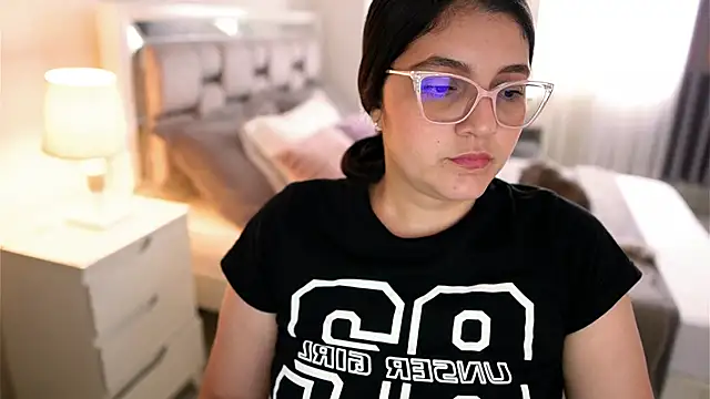 Camilaa bueno online show from November 23, 3:44 pm