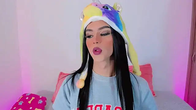 Ashley Reminton online show from March 19, 7:38 pm