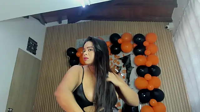 Snapshot of Any_topless chatting on November 3, 11:03 am Any topless online show from November 3, 11:03 am