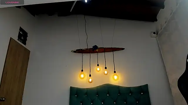 Snapshot of Any_topless chatting on March 18, 3:22 pm Any topless online show from March 18, 3:22 pm