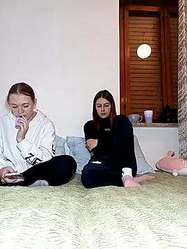 Snapshot of ella_grays chatting on October 27, 5:58 pm ella grays online show from October 27, 5:58 pm