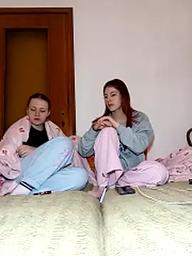 ella grays online show from December 22, 5:35 pm