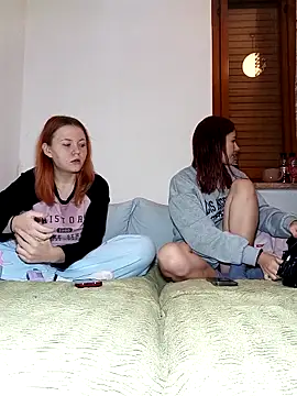 Snapshot of ella_grays chatting on November 20, 7:14 pm ella grays online show from November 20, 7:14 pm