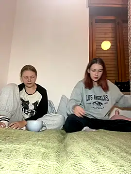 Snapshot of ella_grays chatting on October 26, 5:02 pm ella grays online show from October 26, 5:02 pm