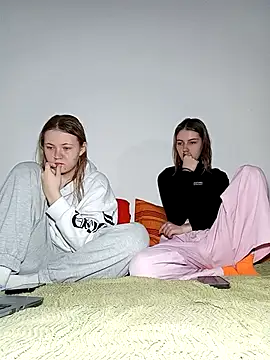 ella grays online show from March 4, 5:10 pm