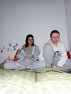 ella grays online show from March 29, 5:47 pm