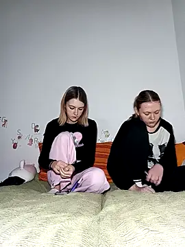 ella grays online show from February 23, 5:02 pm