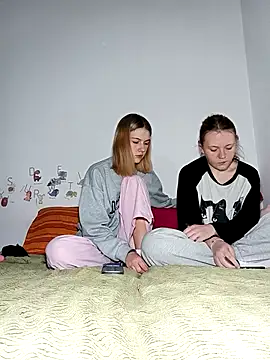 ella grays online show from March 16, 9:06 pm