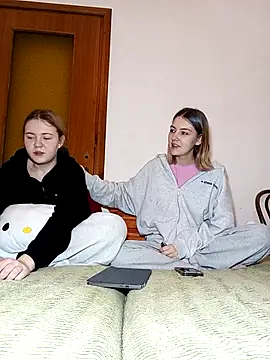 ella grays online show from February 2, 5:12 pm