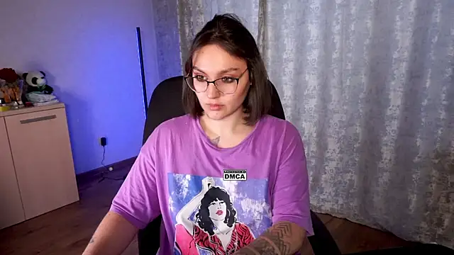 Hoot owl cb online show from October 22, 3:06 am