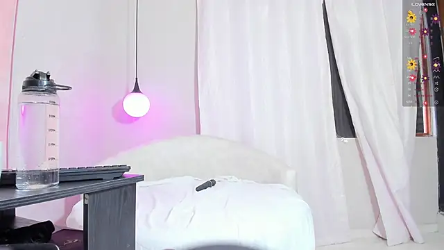 anna lorenss online show from October 28, 11:42 am