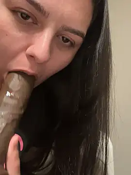 Snapshot of avarckssss chatting on January 6, 9:52 am avarckssss online show from January 6, 9:52 am