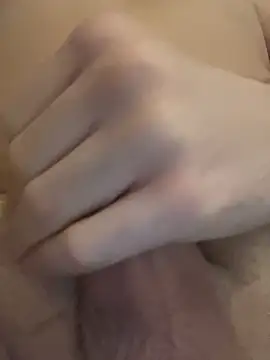 Snapshot of Tratto_bianco002 chatting on January 19, 9:44 am Tratto bianco002 online show from January 19, 9:44 am