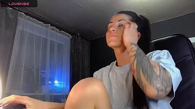 Aria Dl online show from February 6, 4:03 pm