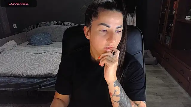 Aria Dl online show from November 17, 7:12 am