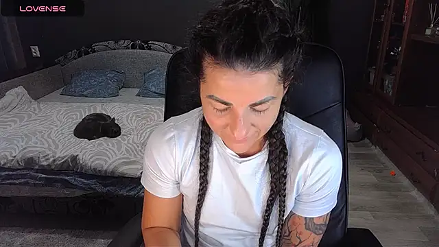 Aria Dl online show from November 13, 12:31 pm