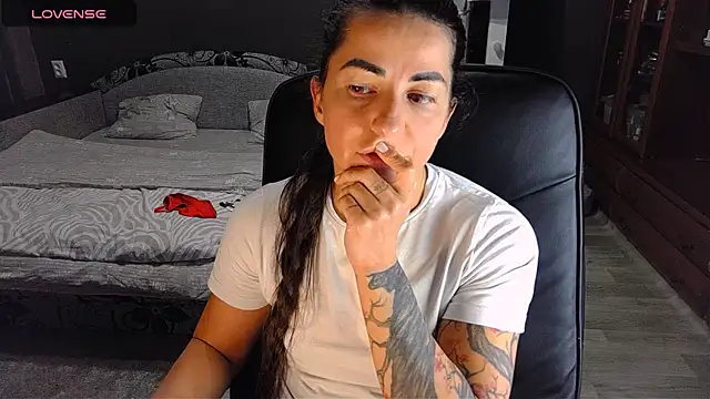 Aria Dl online show from November 20, 4:18 pm