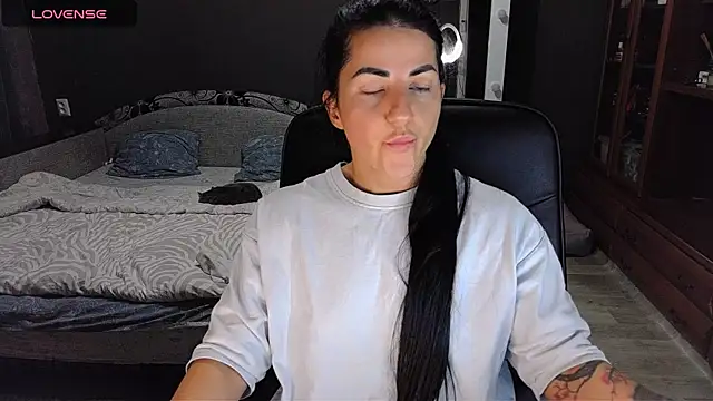 Aria Dl online show from December 1, 11:55 am