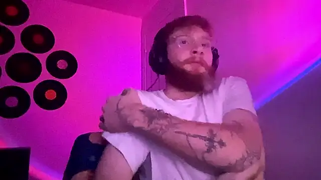 PrettyGinger online show from November 27, 8:42 pm