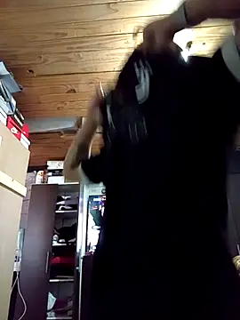 Snapshot of FlacoDani chatting on October 10, 11:33 am FlacoDani online show from October 10, 11:33 am