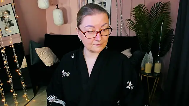 AlexandraKind online show from January 8, 1:39 pm