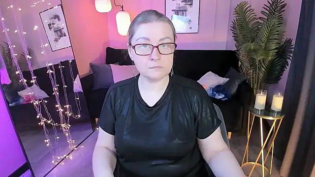 AlexandraKind online show from March 1, 8:42 pm