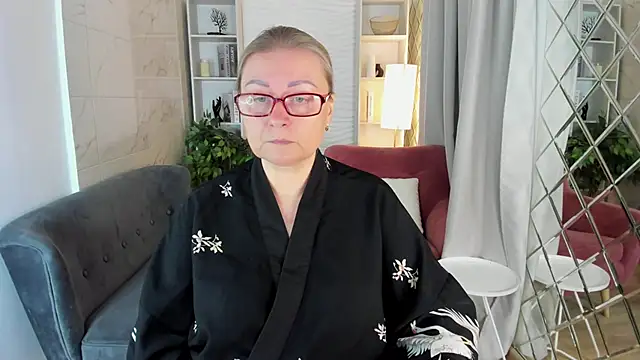 AlexandraKind online show from October 27, 8:43 pm