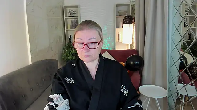 AlexandraKind online show from October 30, 1:42 pm