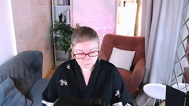 AlexandraKind online show from November 15, 1:37 pm