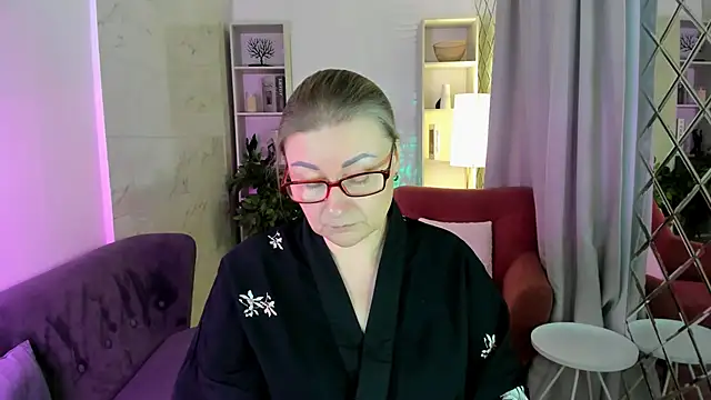 AlexandraKind online show from November 11, 8:36 pm