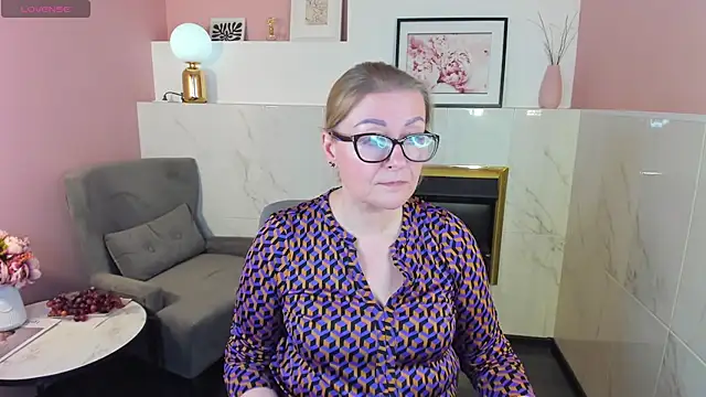 AlexandraKind online show from February 27, 3:51 am