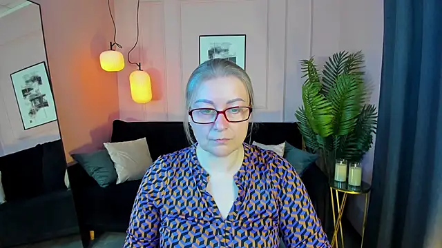 AlexandraKind online show from October 8, 1:34 pm