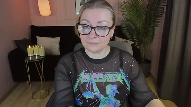 AlexandraKind online show from March 12, 9:34 am