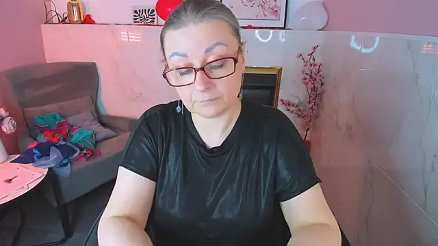 AlexandraKind online show from February 15, 1:50 am