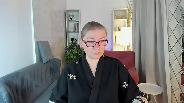 AlexandraKind online show from November 9, 1:37 pm