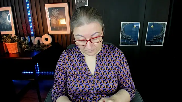 AlexandraKind online show from November 26, 1:44 pm