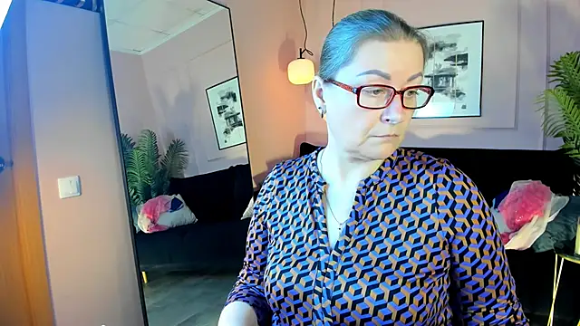 AlexandraKind online show from December 22, 1:33 pm