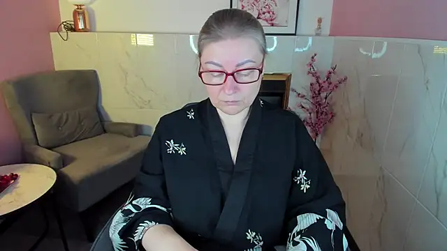 AlexandraKind online show from November 23, 1:43 pm